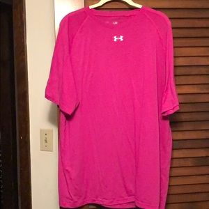 Under Armour T-shirt